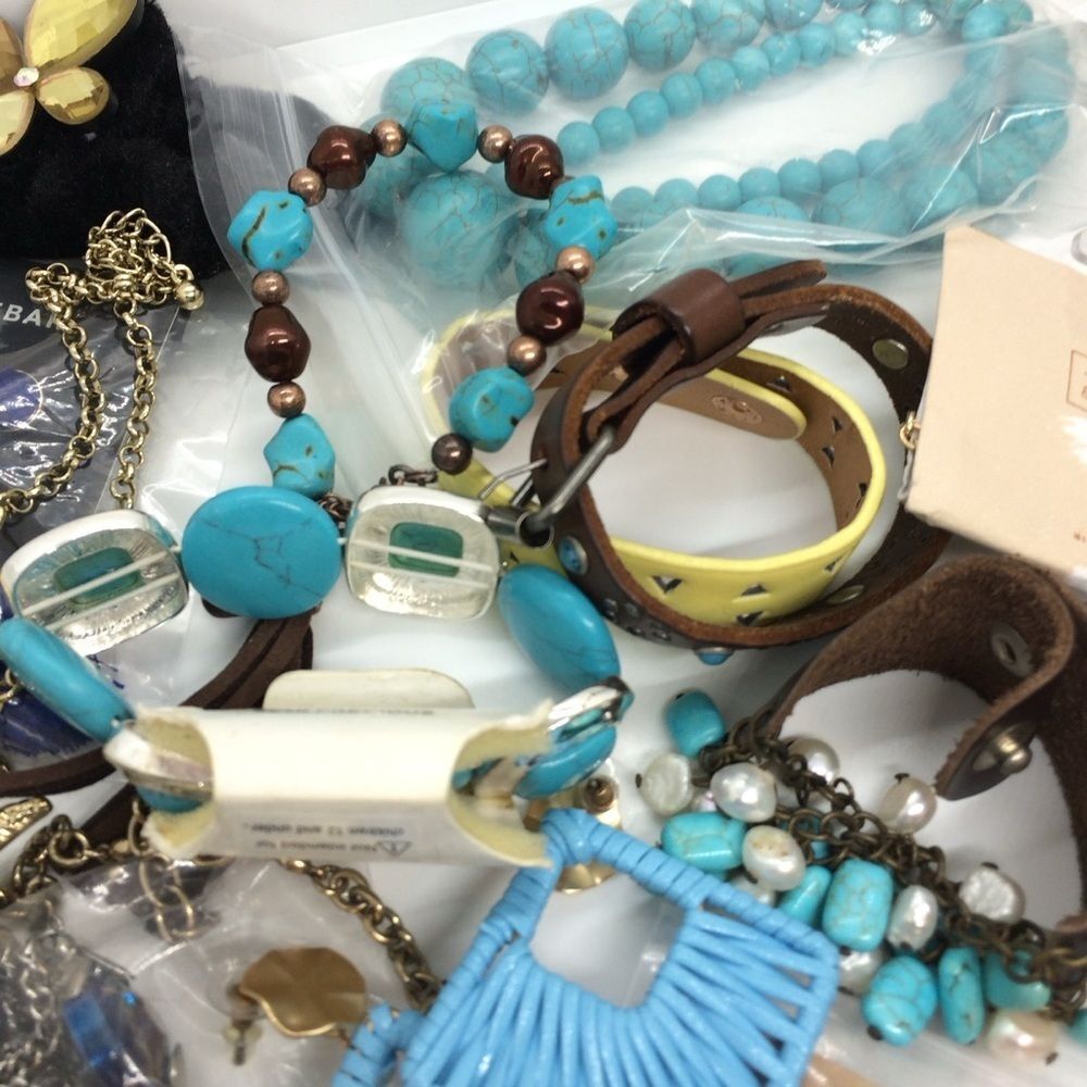 Mystery Jewelry Lot Wearable Bracelets Necklaces Earrings Blue Yellow 1+ Pound - Picture 8 of 16